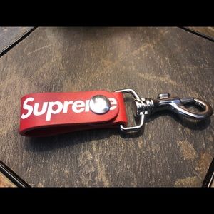 Supreme SS21 leather keychain!